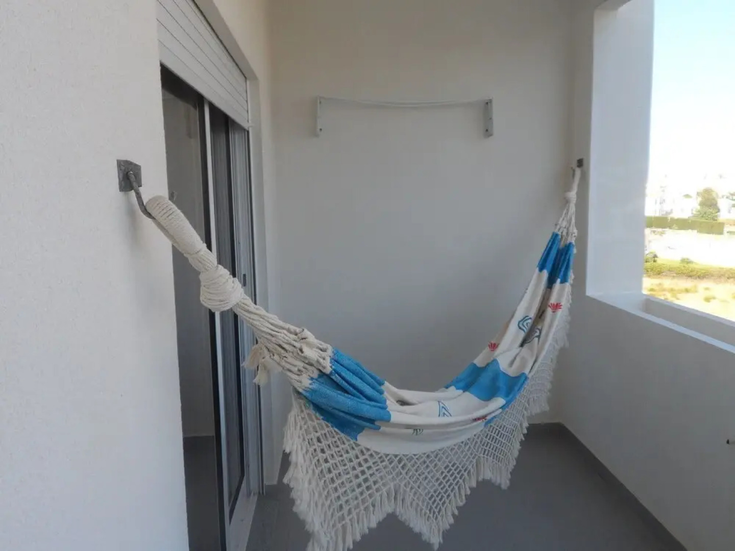 Apartamento Praia de Porches,izibookings