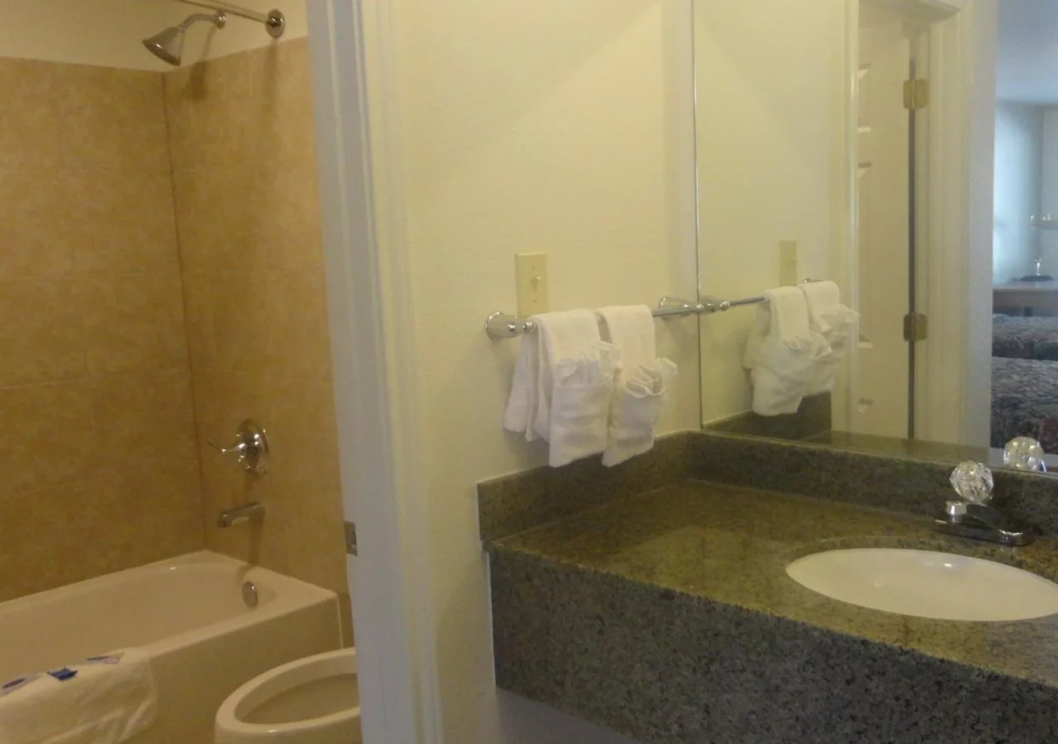 Garden Inn and Suites Silsbee