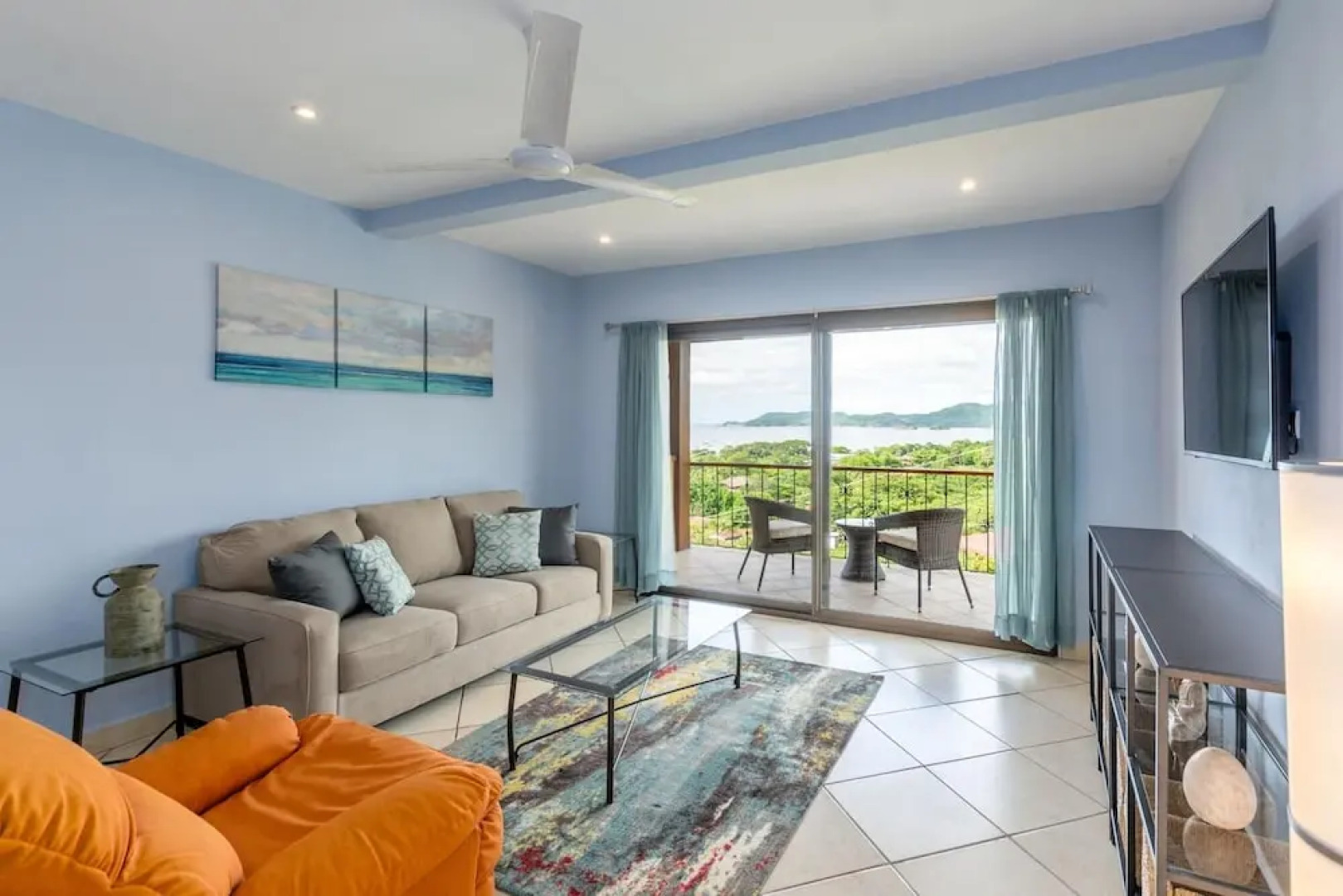 2-Bedroom Condo with Ocean View and Pool