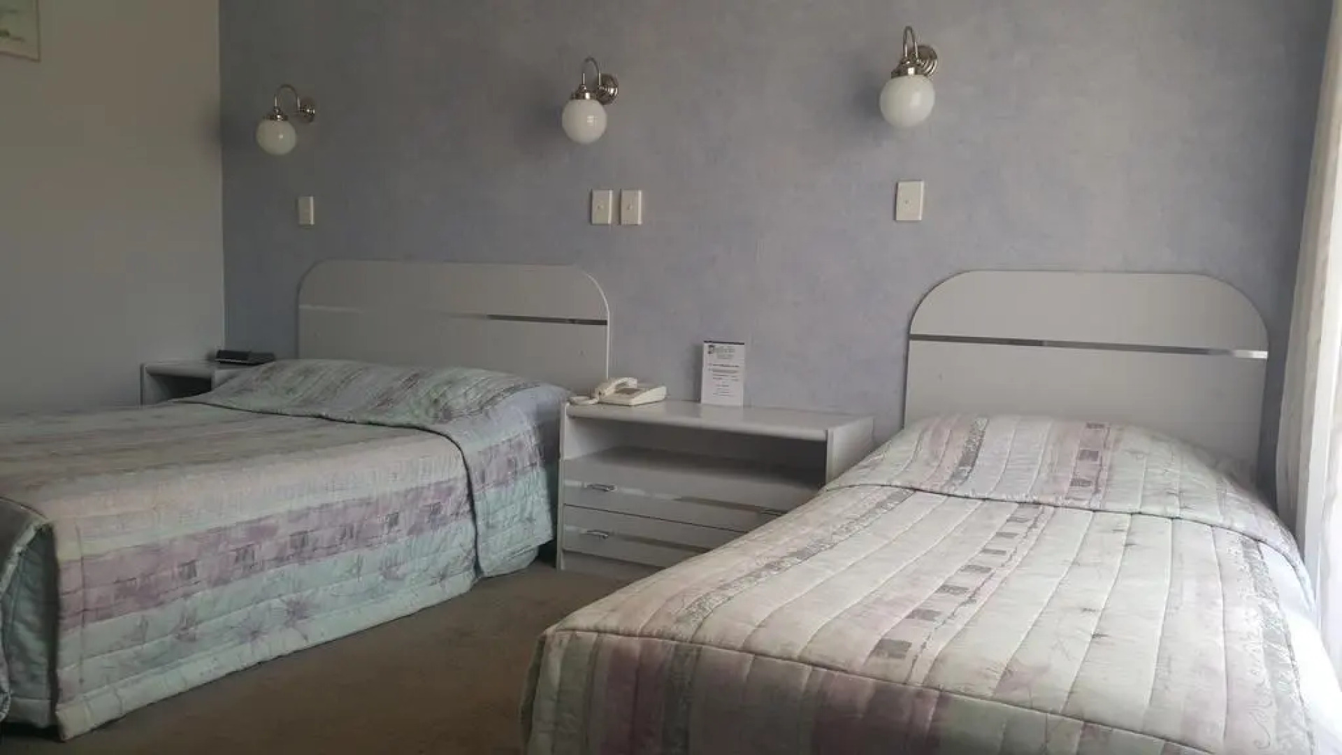 South Pacific Palms Motor Inn