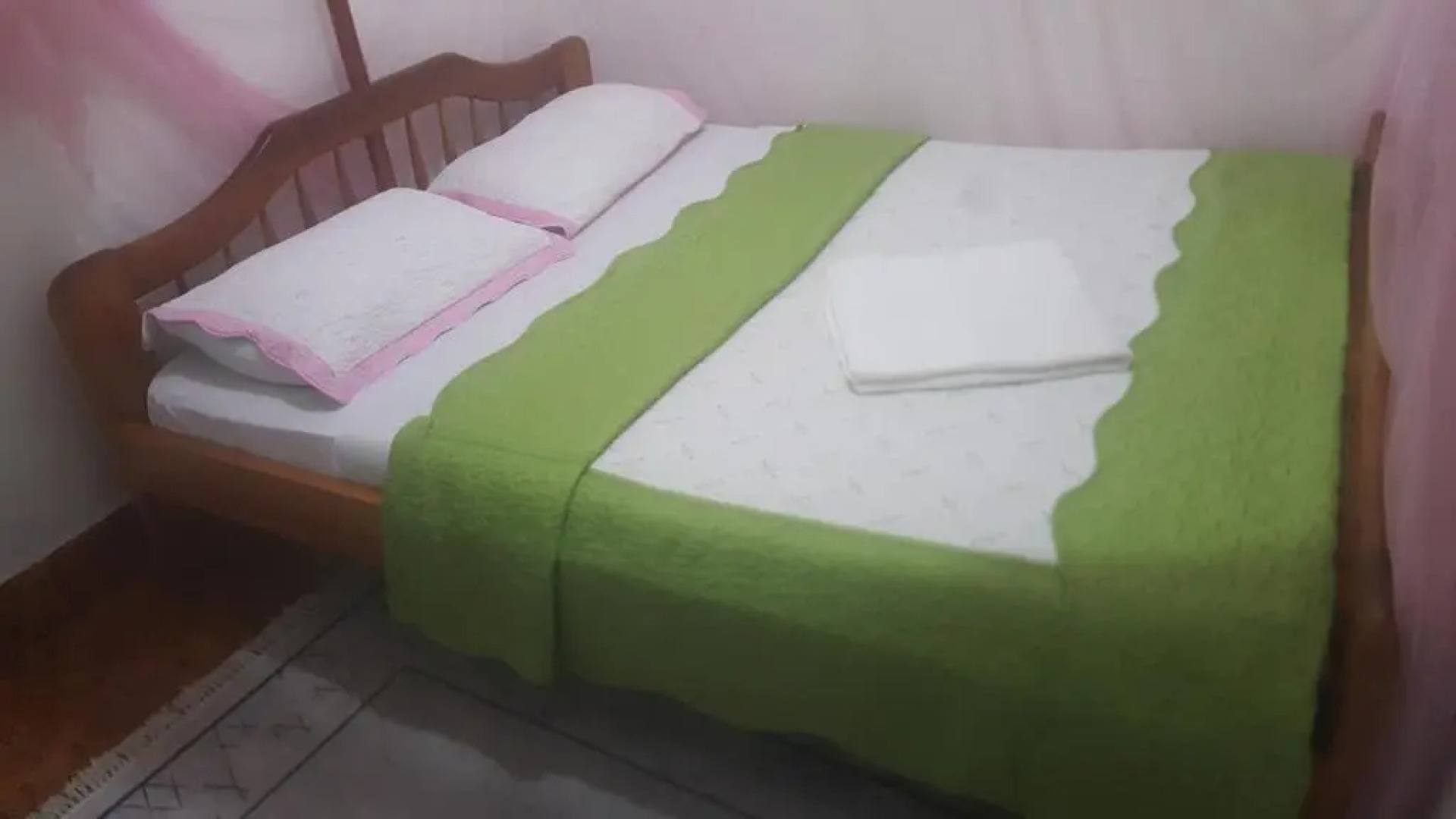 Golden monkey guest house