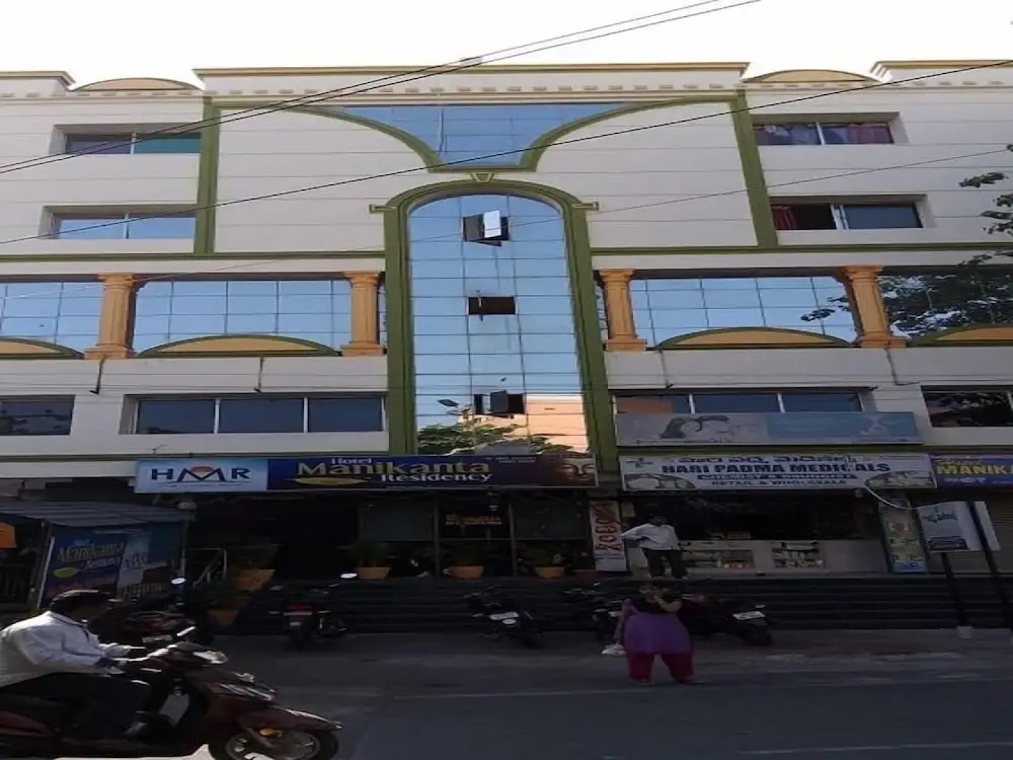 Hotel Manikanta Grand