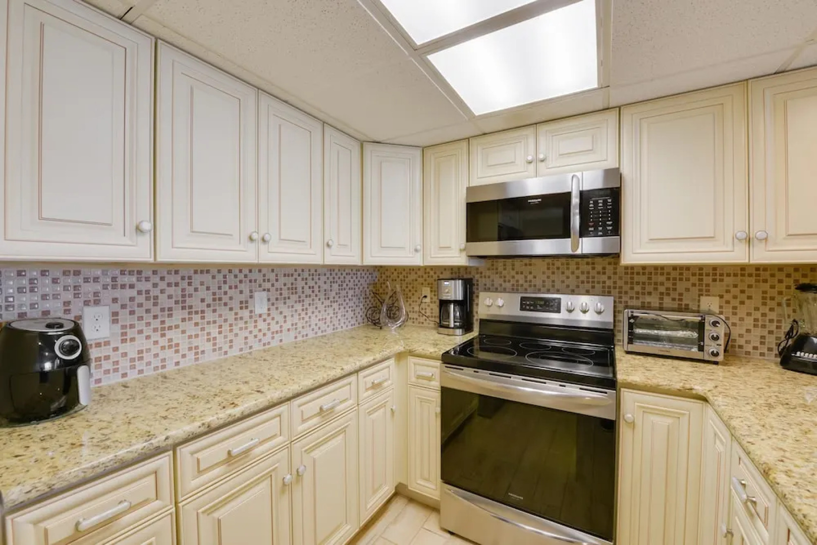 Beautiful Brigantine Condo w/ Patio & Beach Access