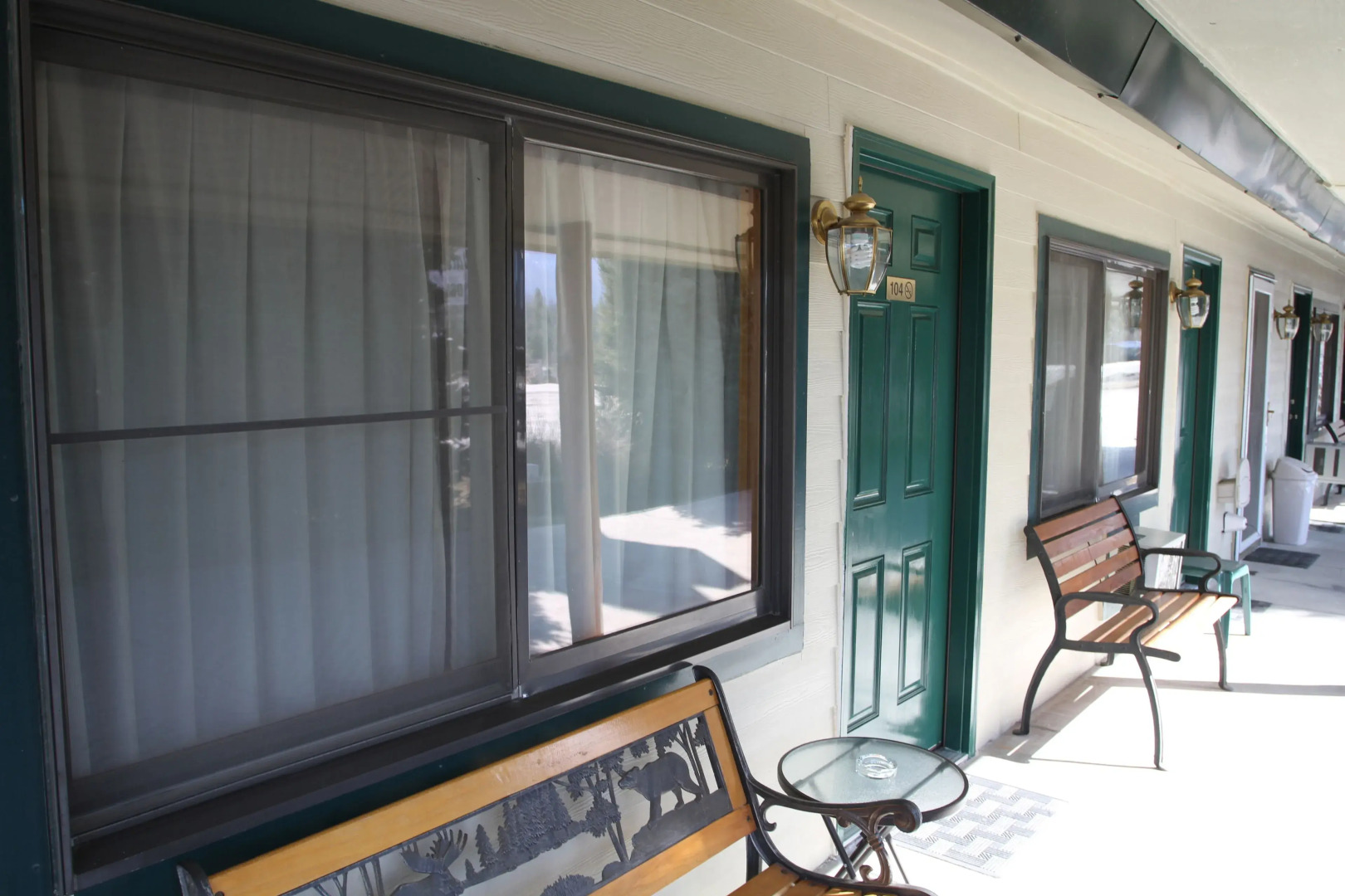 Lakeside Resort and Motel