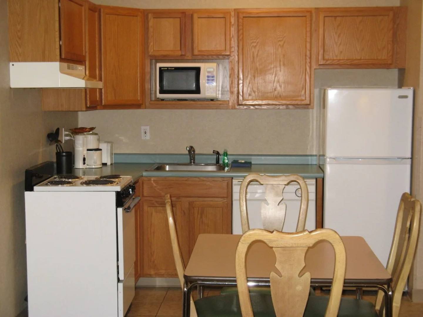 Handys Extended Stay Suites