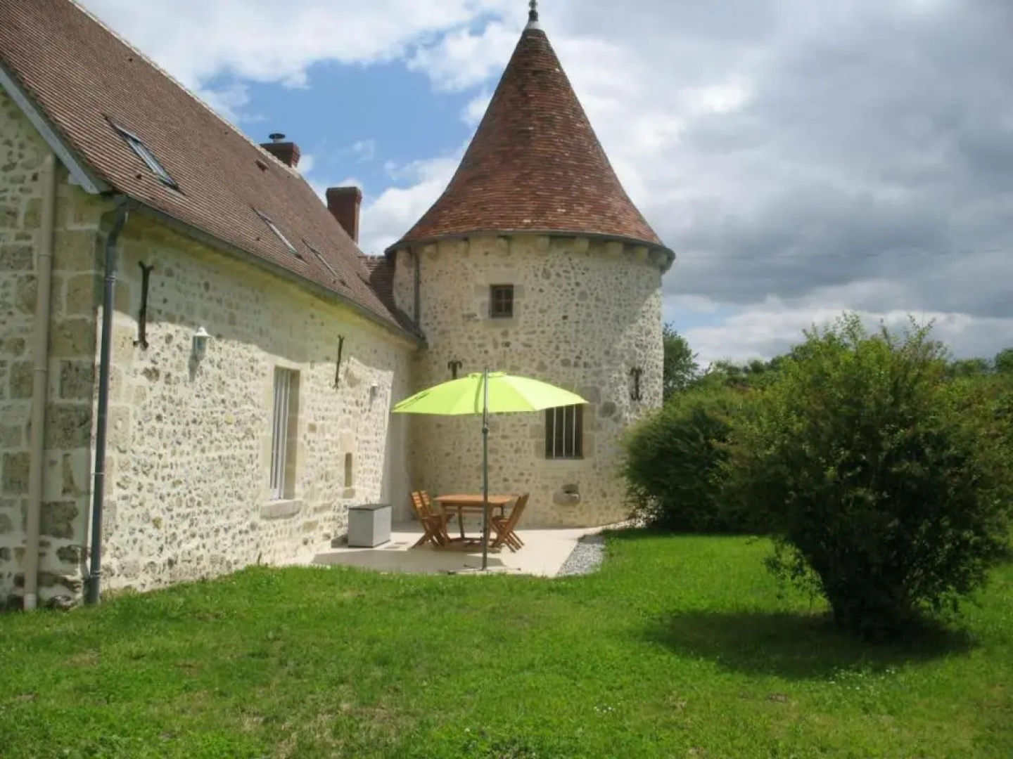 Gîte Coulonges-sur-Sarthe, 7 pièces, 13 personnes - FR-1-497-118