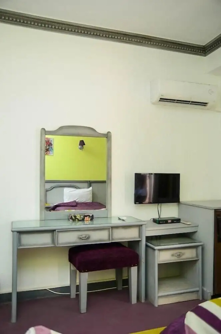 Plan B El Montazah Hotel