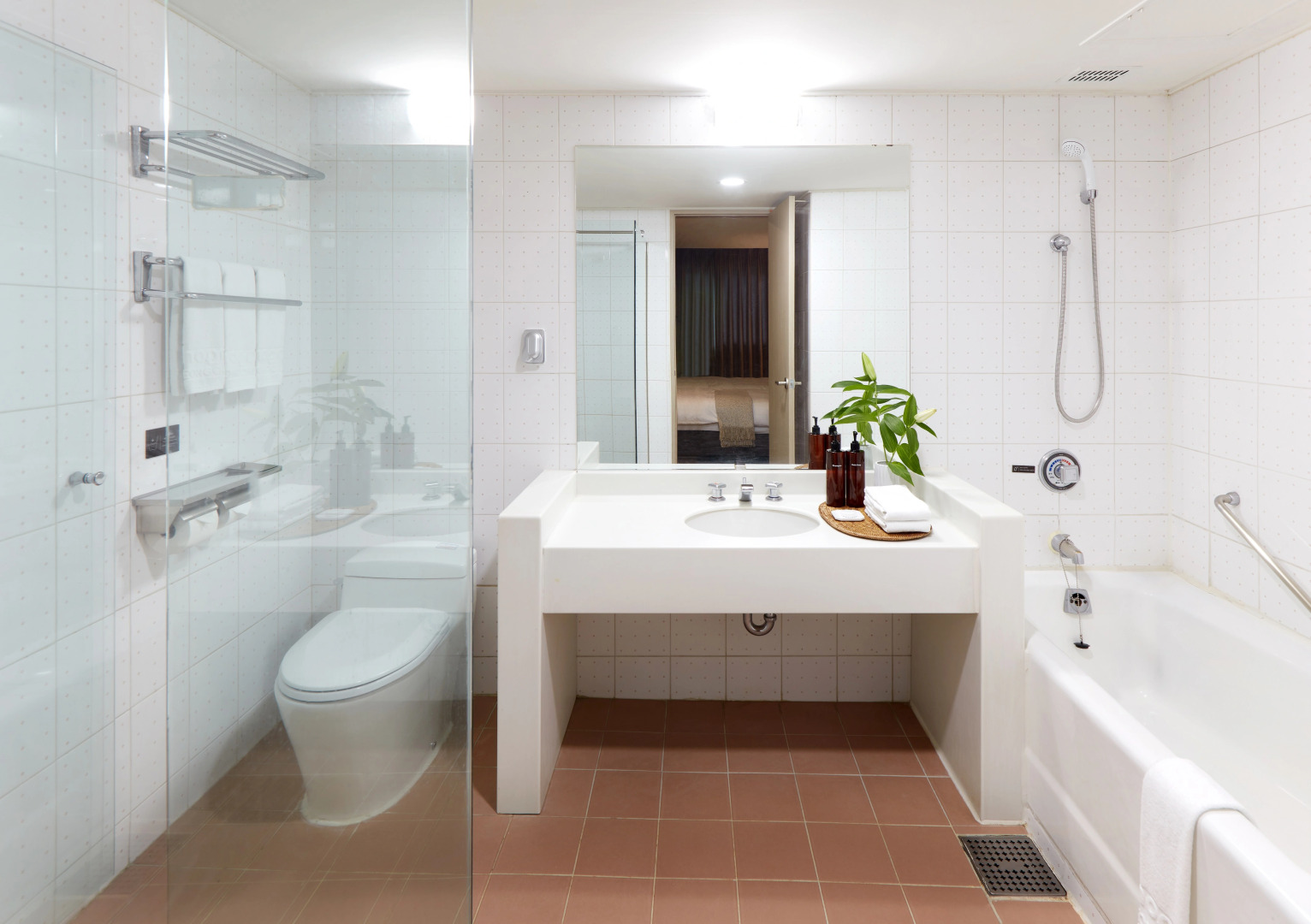 Phoenix Park Resort, Hotel & Condominium