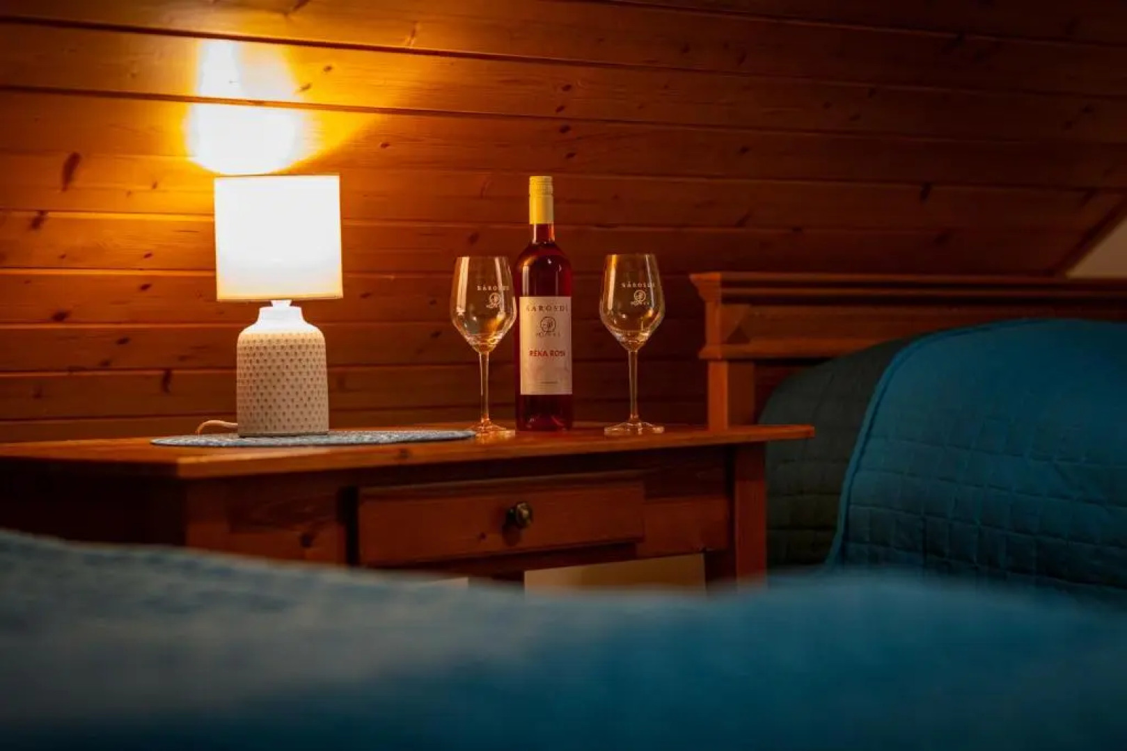 Sárosdi Pince és Panzió