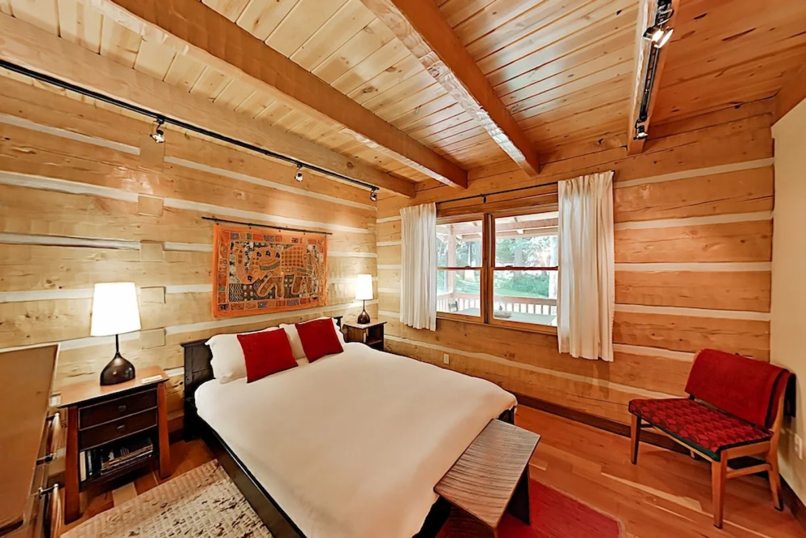 90presow 3 Bedroom Cabin