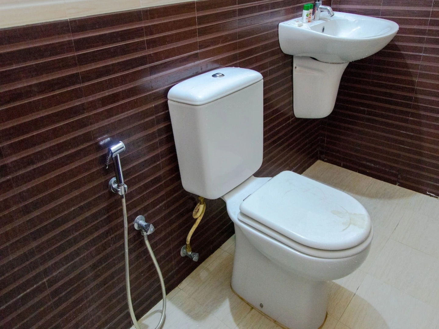 OYO 5805 Uthradam Towers