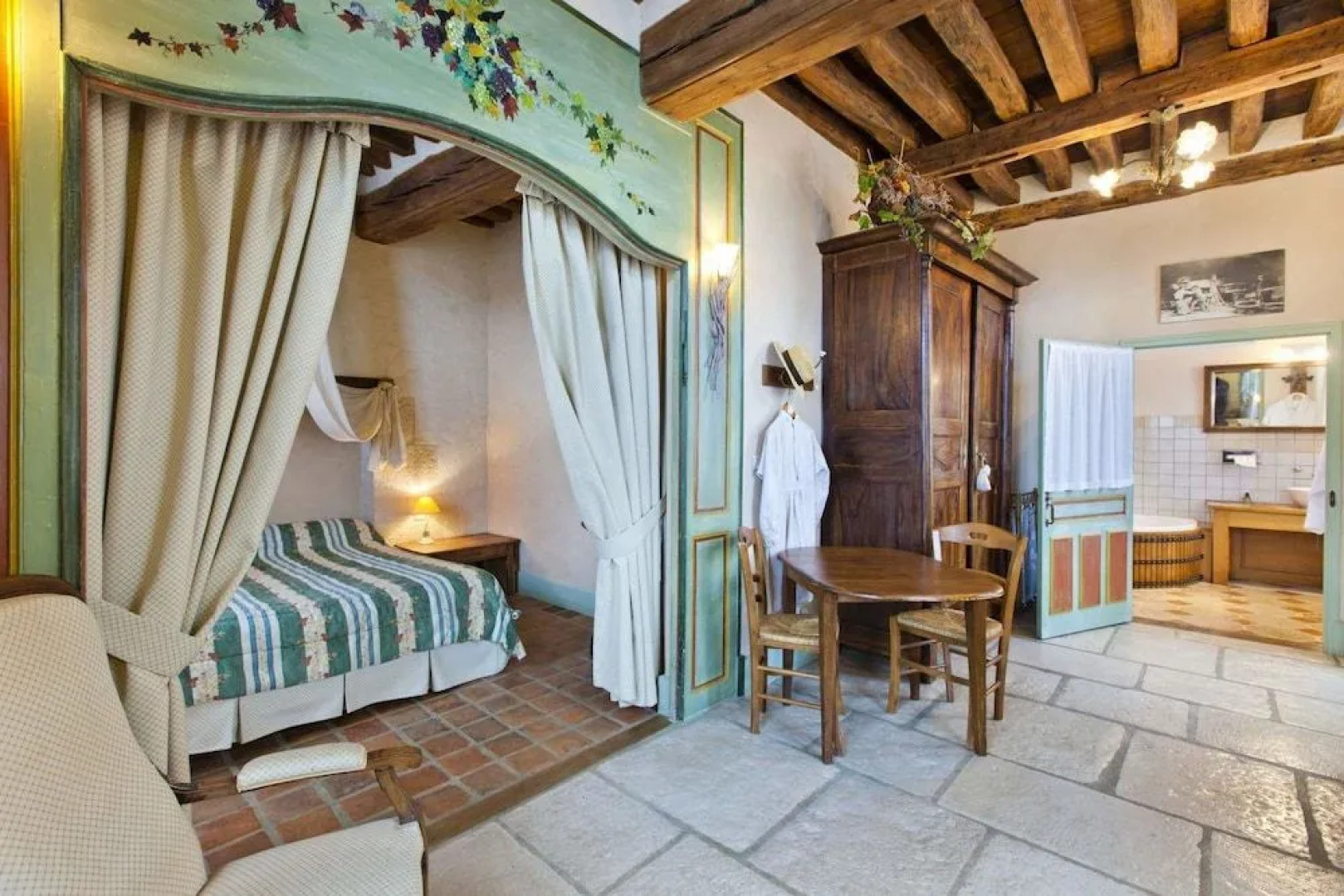 Hôtel De La Beursaudiere