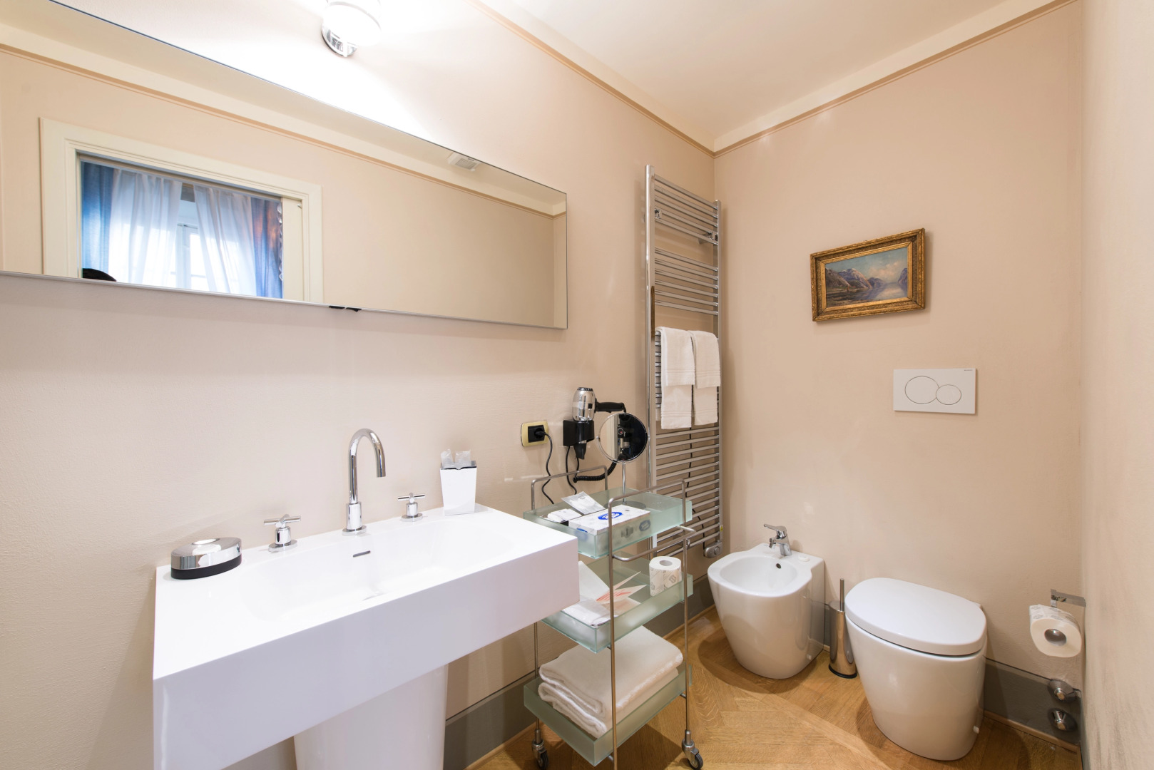 N.15 Santori Luxury Home