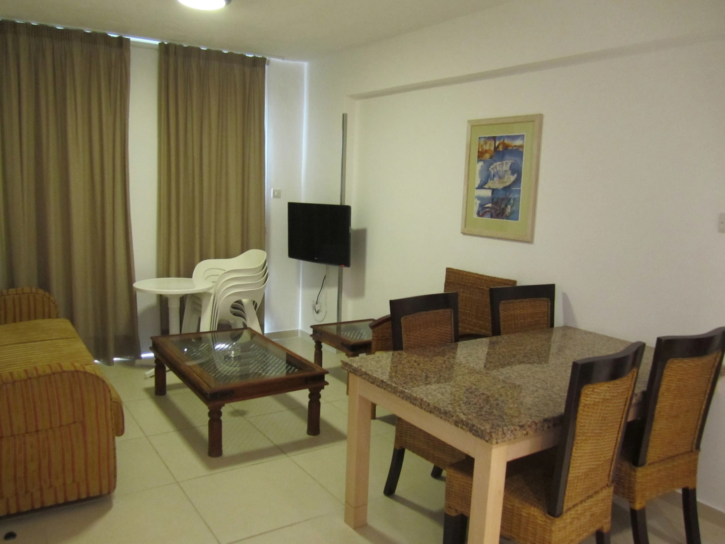 Senator Hotel Apartments - Adults Only