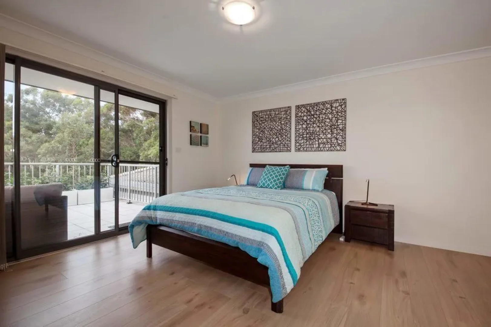 Lagoons Estate, 22 Coventry Place