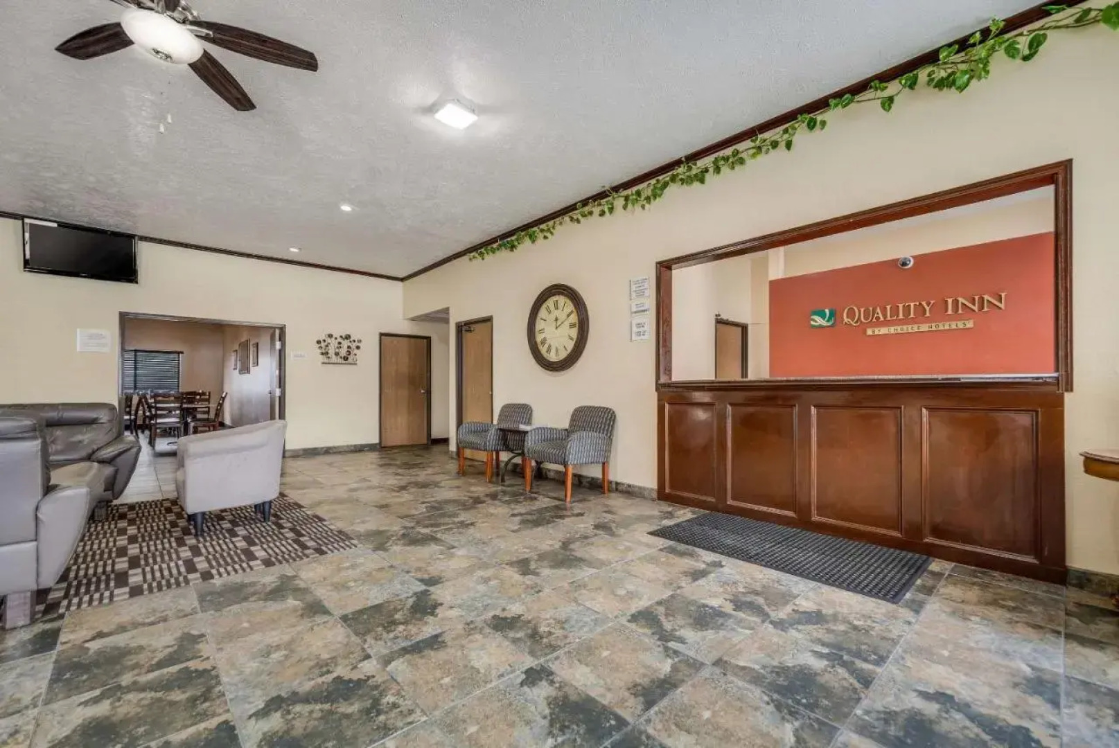 Best Western North Shore Lodge