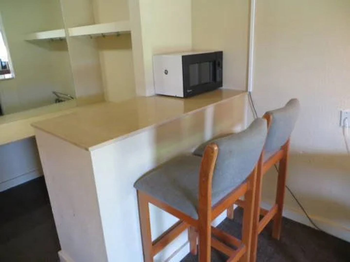 Hotel O Bay City, TX-35