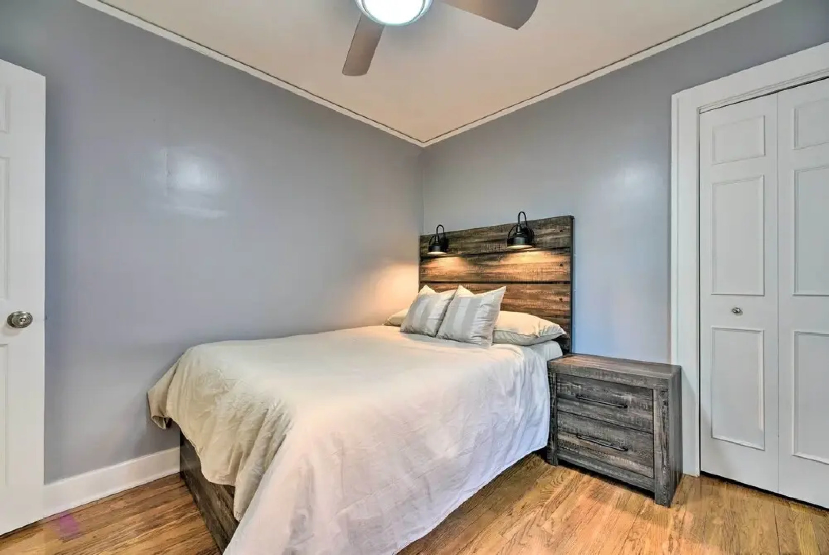 Historic Dearborn Home: 13 Mi to Downtown Detroit!