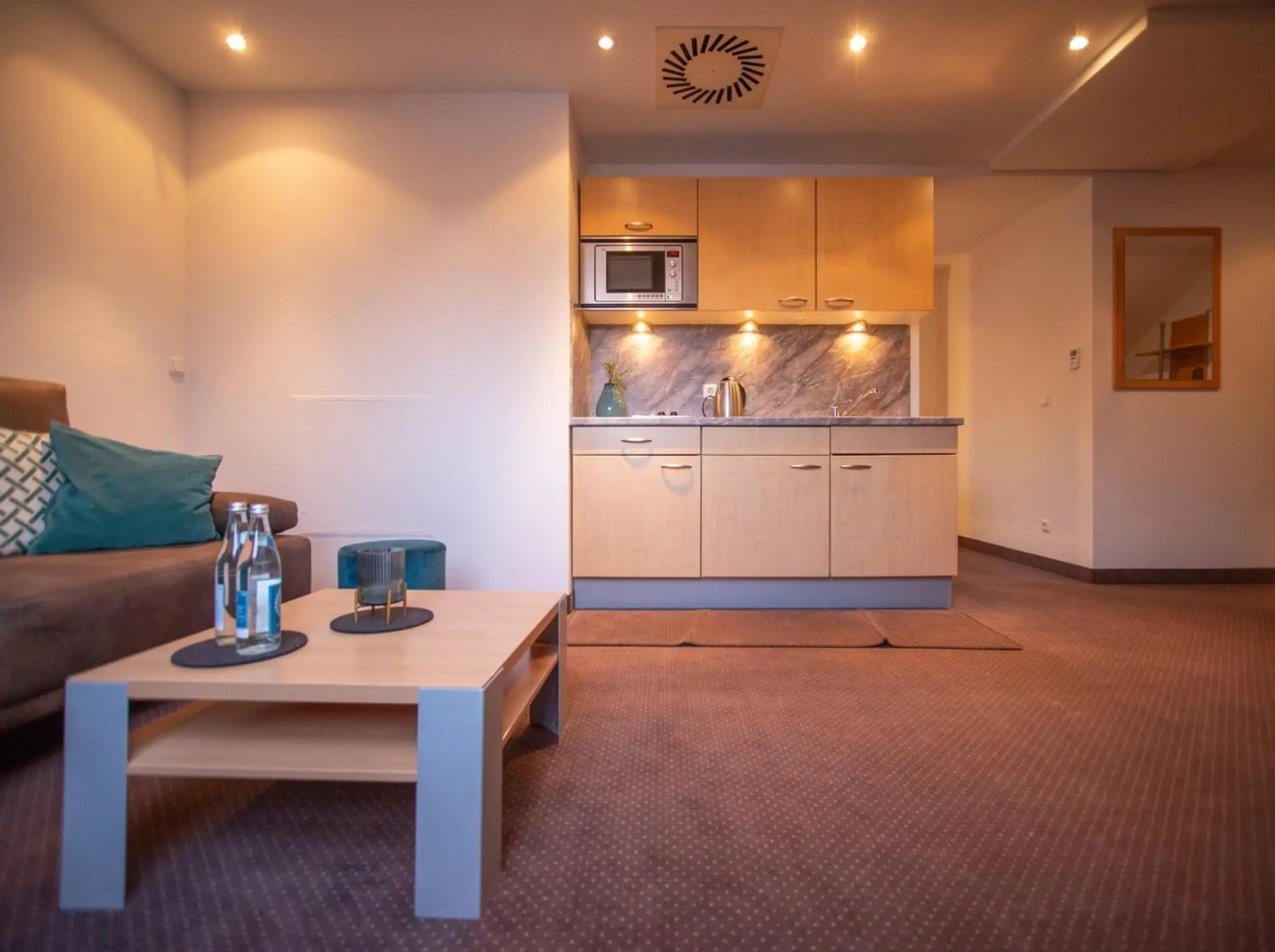 Hotel am Hachinger Bach by Blattl