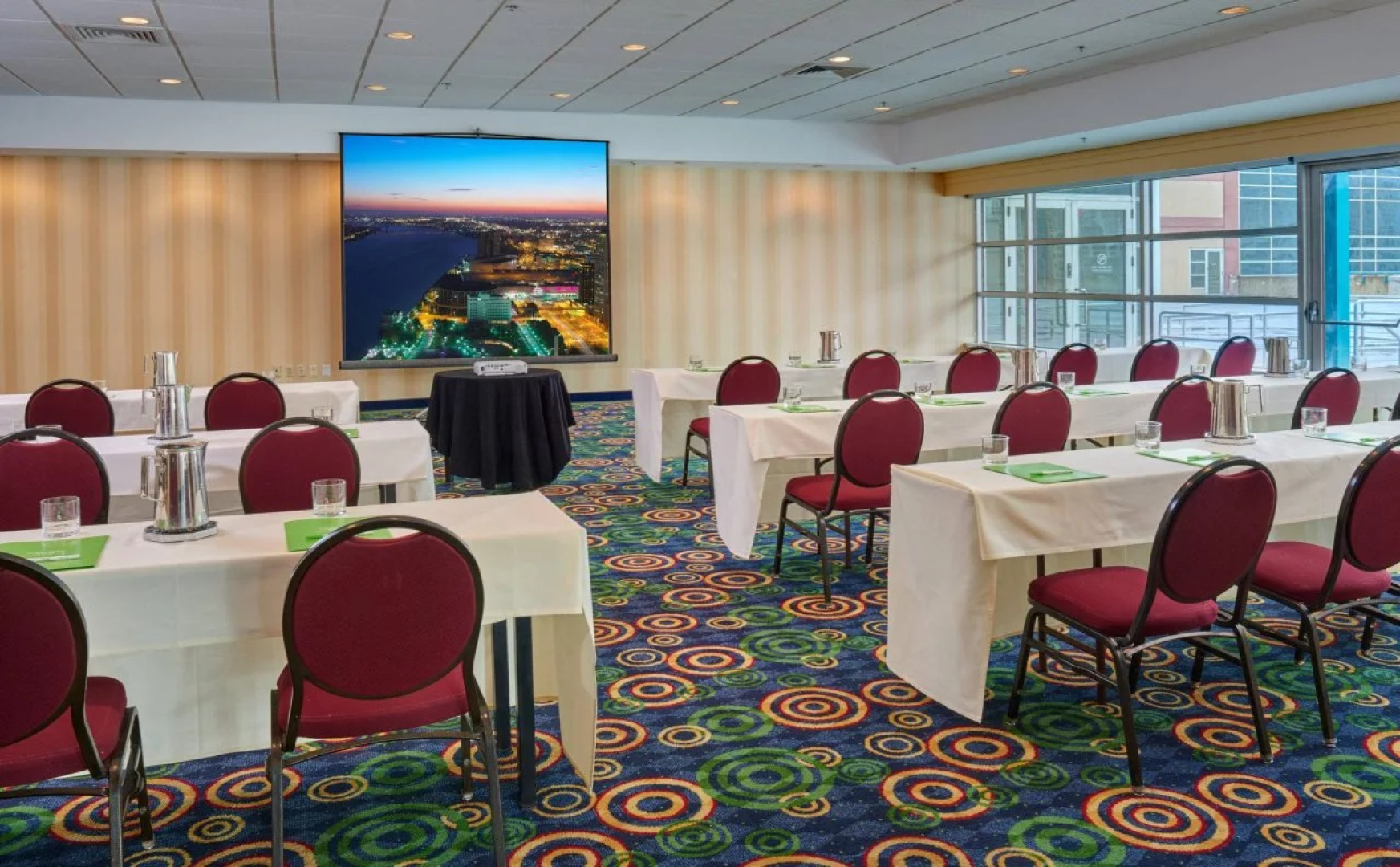 Courtyard By Marriott Detroit Downtown