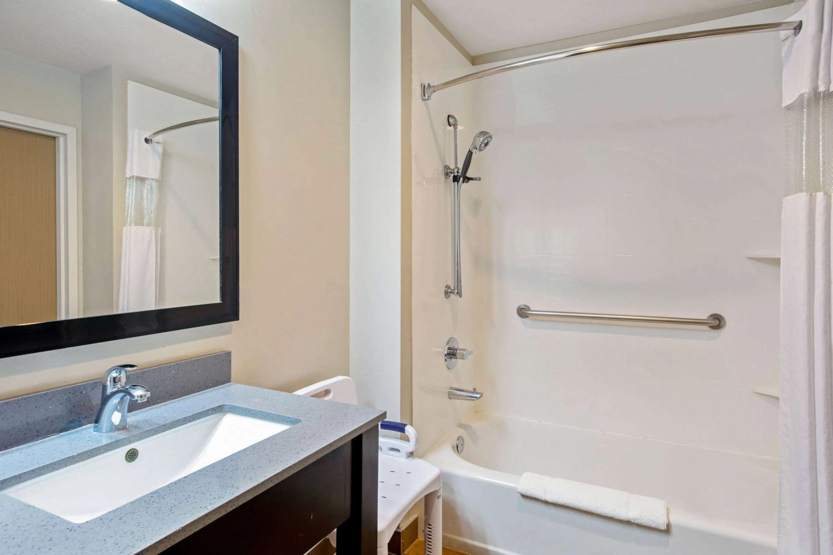 La Quinta Inn & Suites by Wyndham Cedar City