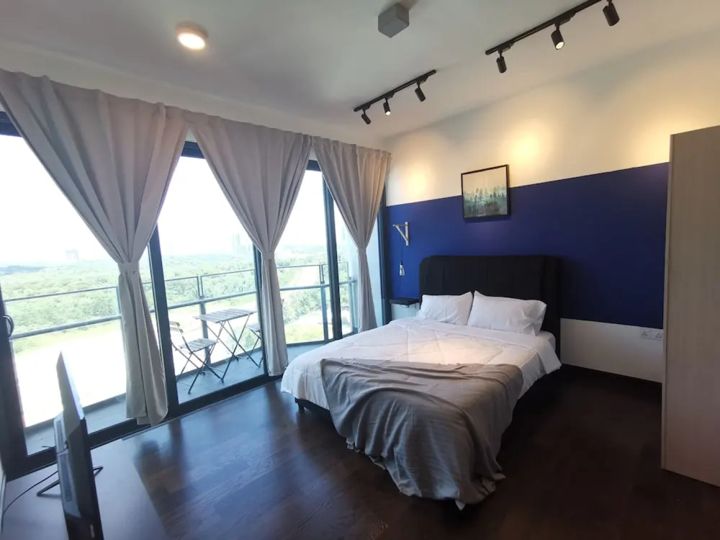 Almas Puteri Harbour By Squarenest