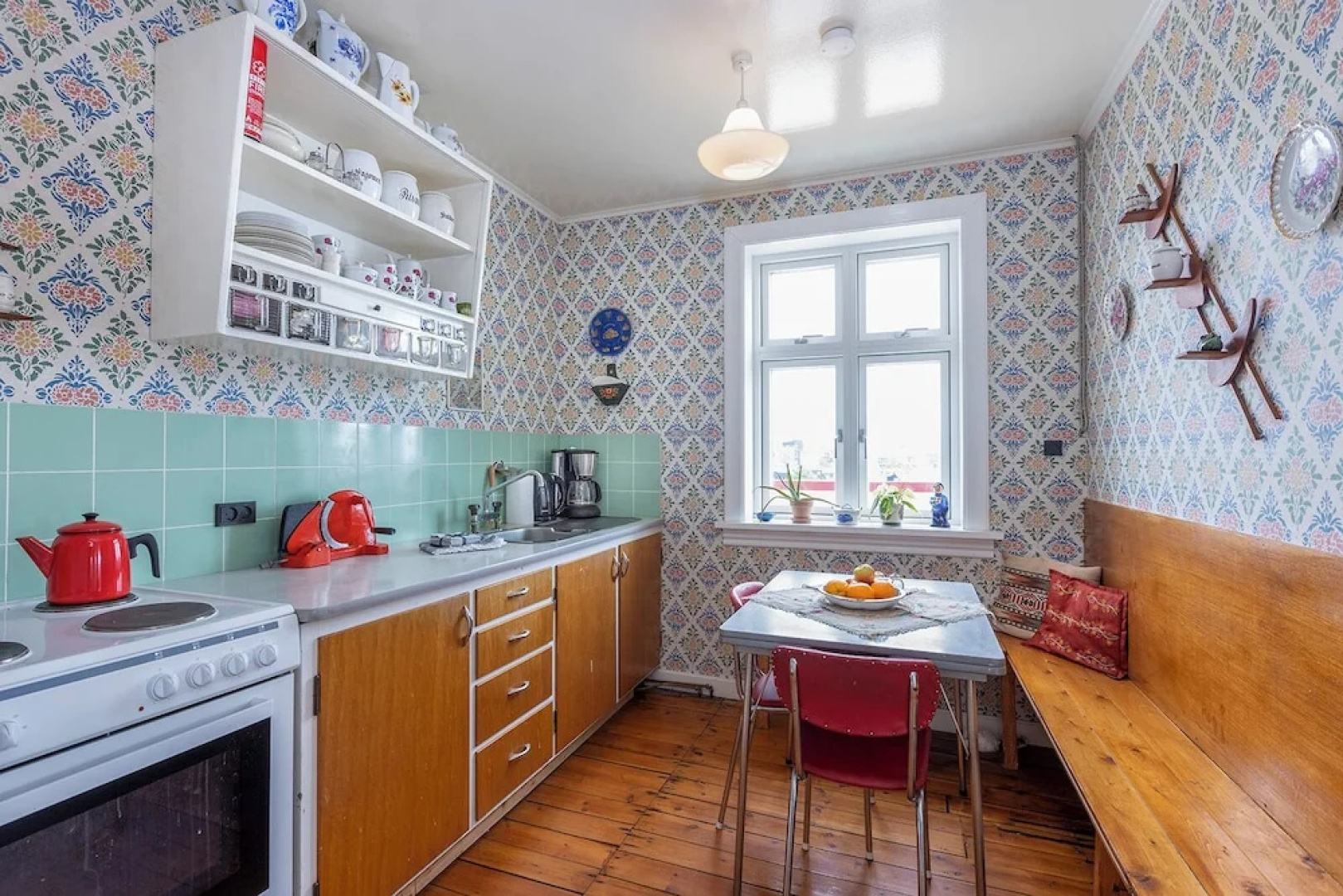 Downtown - Retro Decor - Stunning Views - Terrace