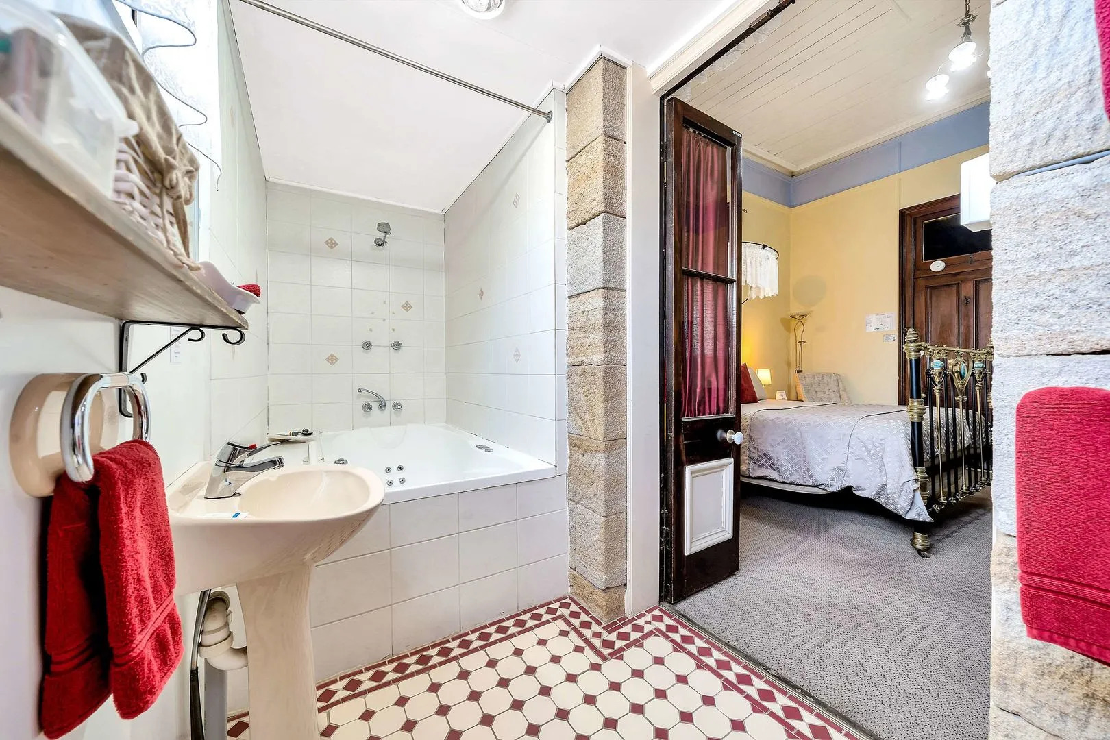 Warwick Settlers Inn