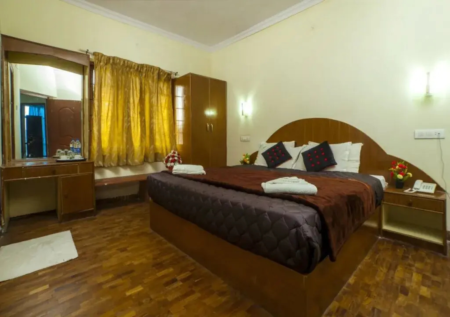 Tulips Elkhill Resorts