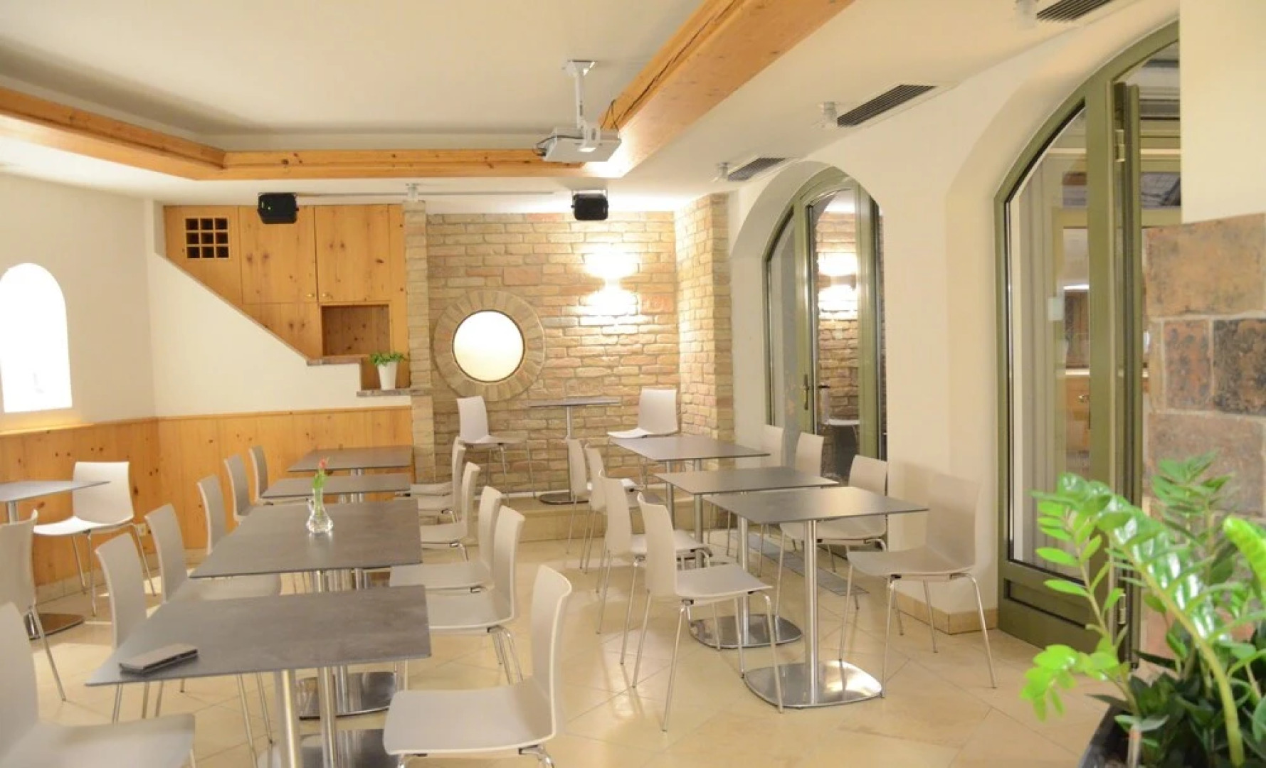 Weinlaubengasthof Rathausstüberl