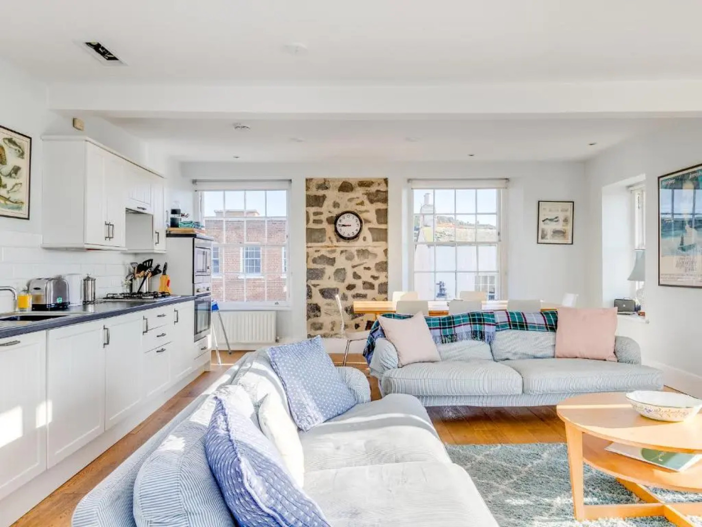 Apt 3, 26 Broad Street