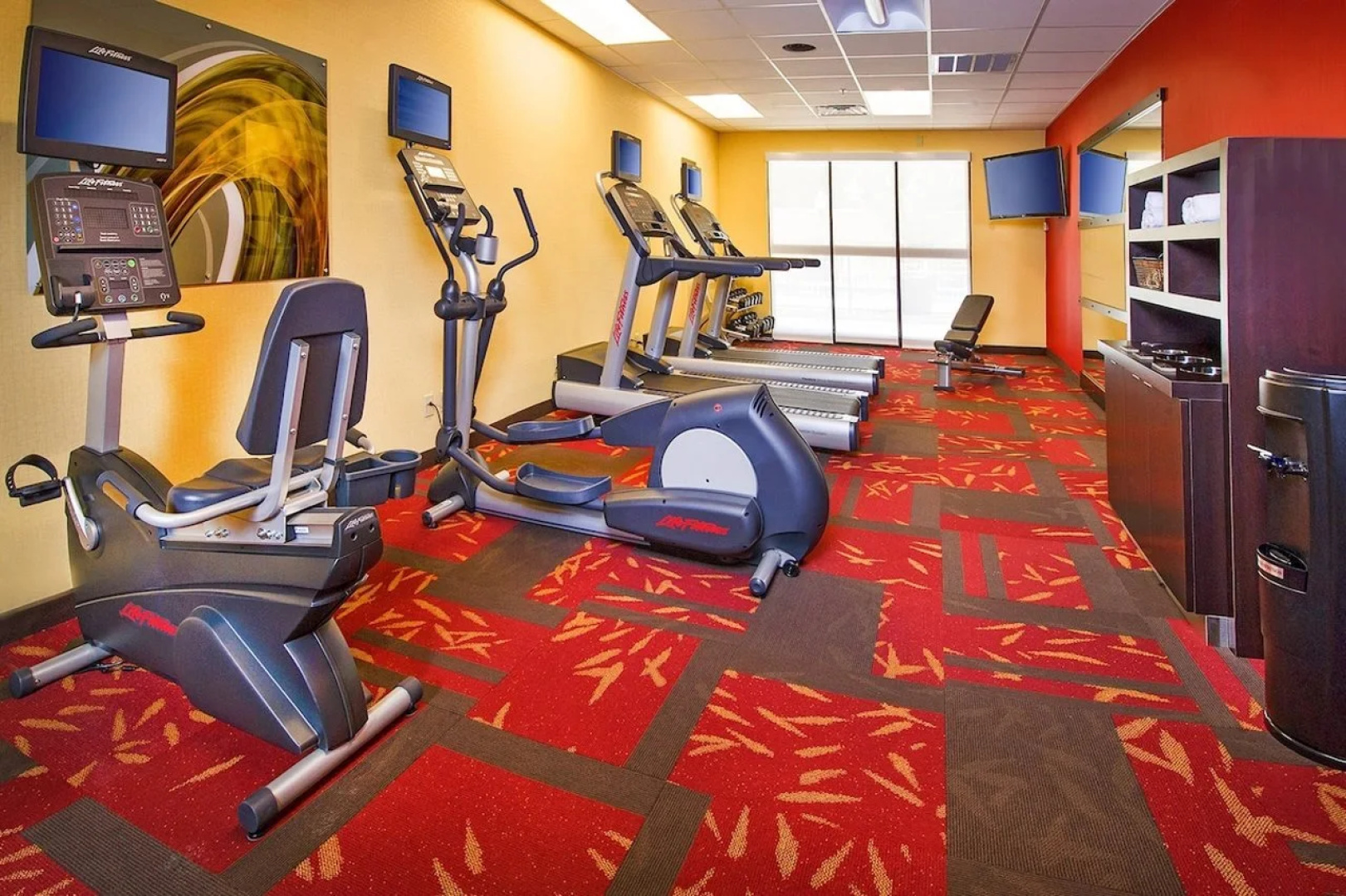 Courtyard by Marriott North Charleston Airport/Coliseum