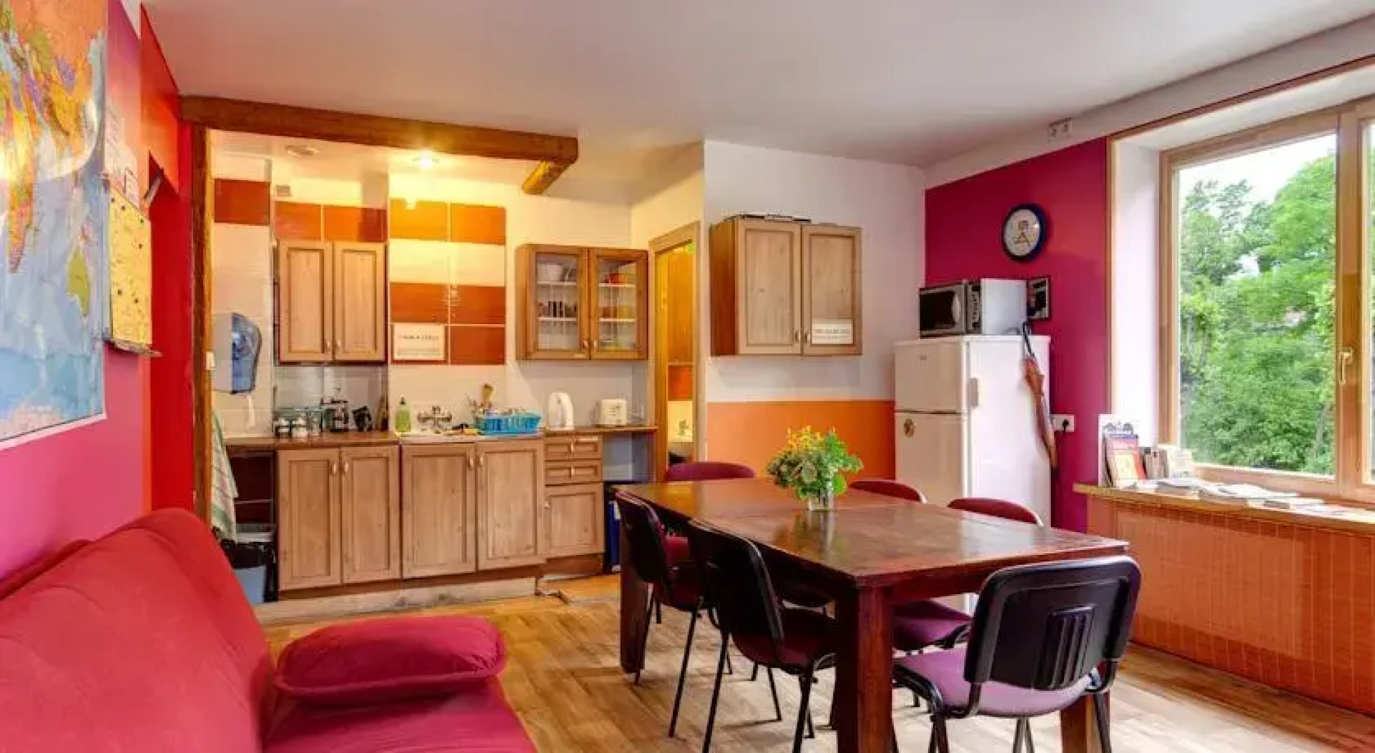 Travellers Beach Hostel