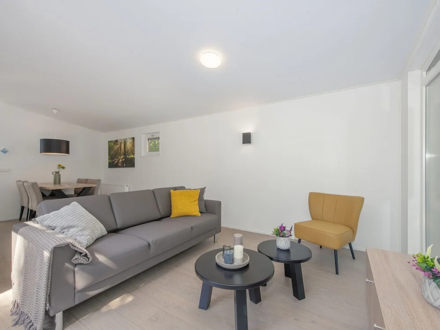 Modern Lodge With Dishwasher, Near Helmond