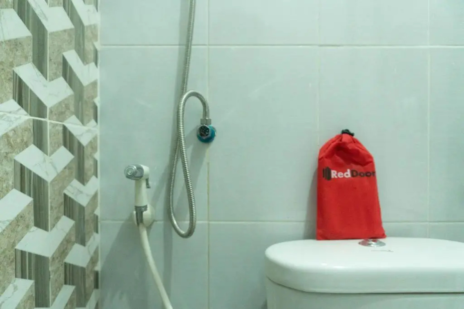 RedDoorz Syariah near Alun Alun Blitar