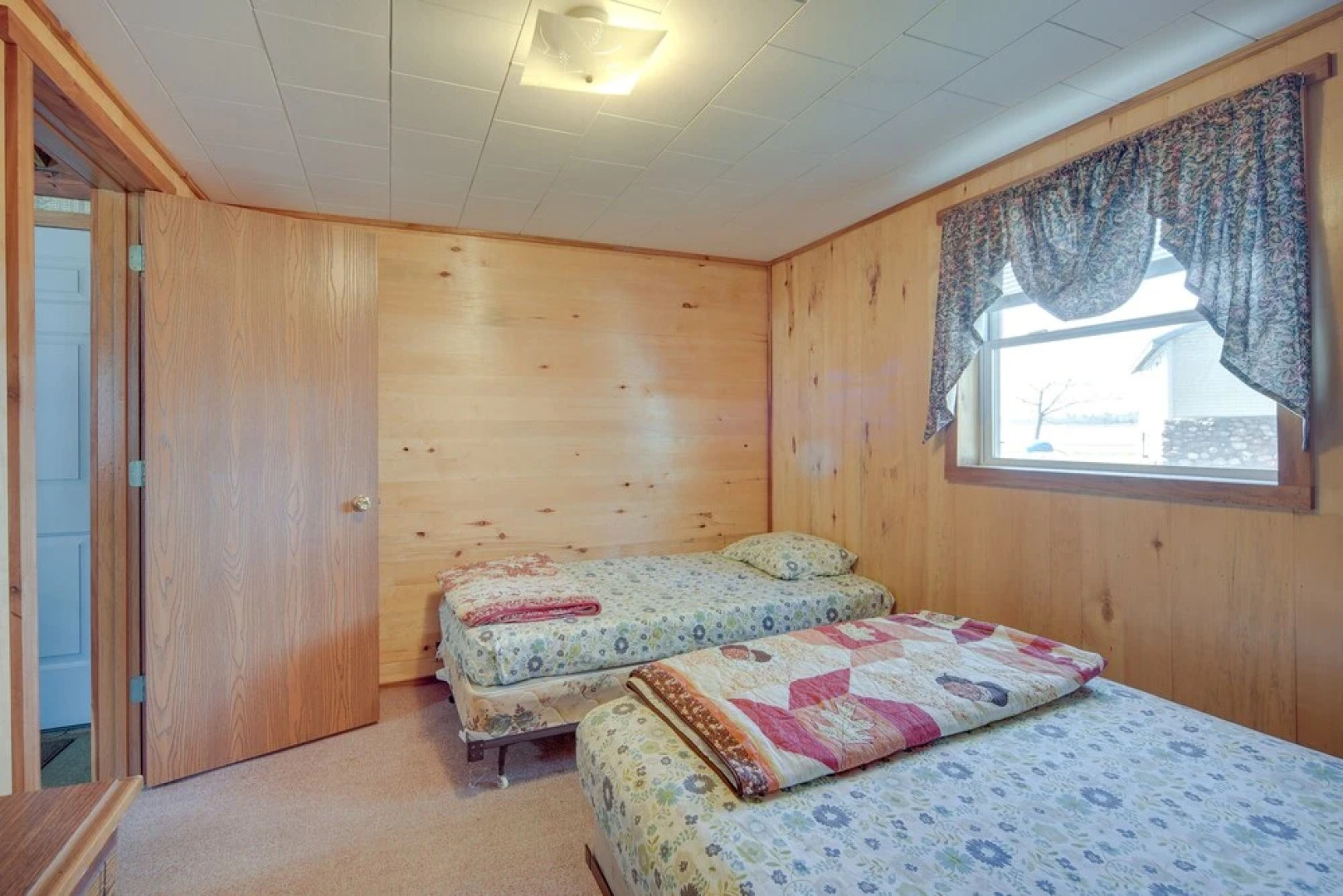 Stone Lake Cabin w/ Private Deck & Fire Pit!