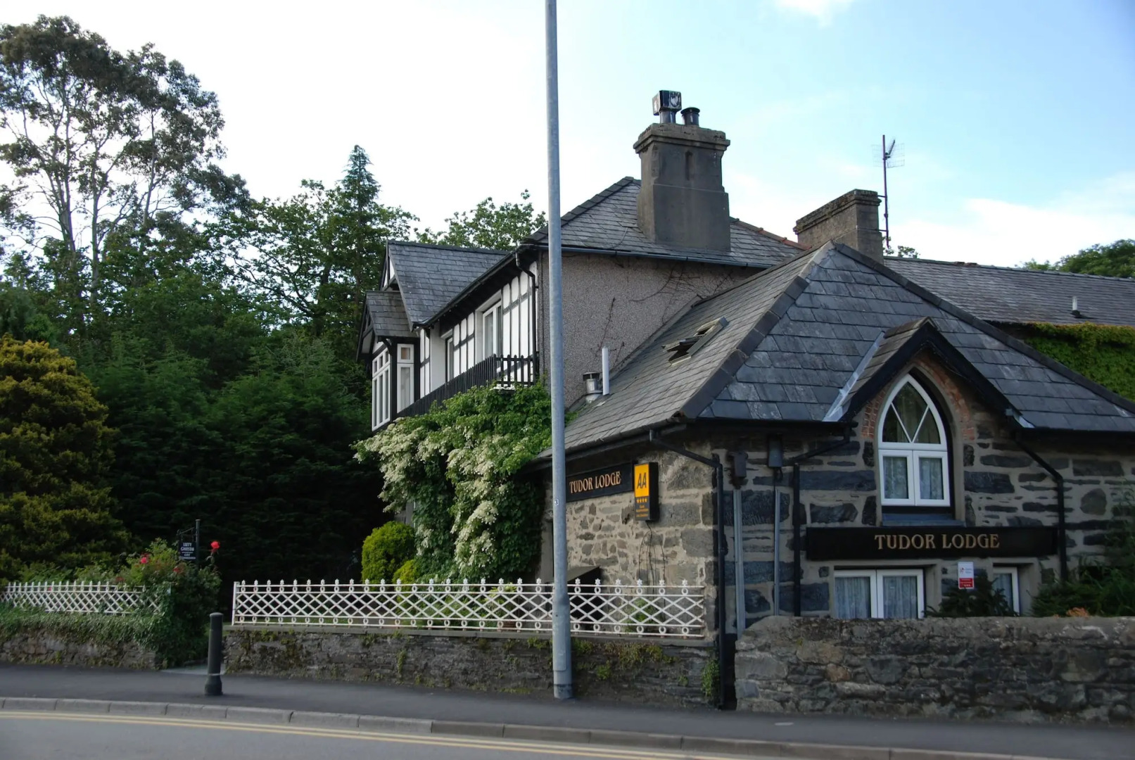 Tudor Lodge