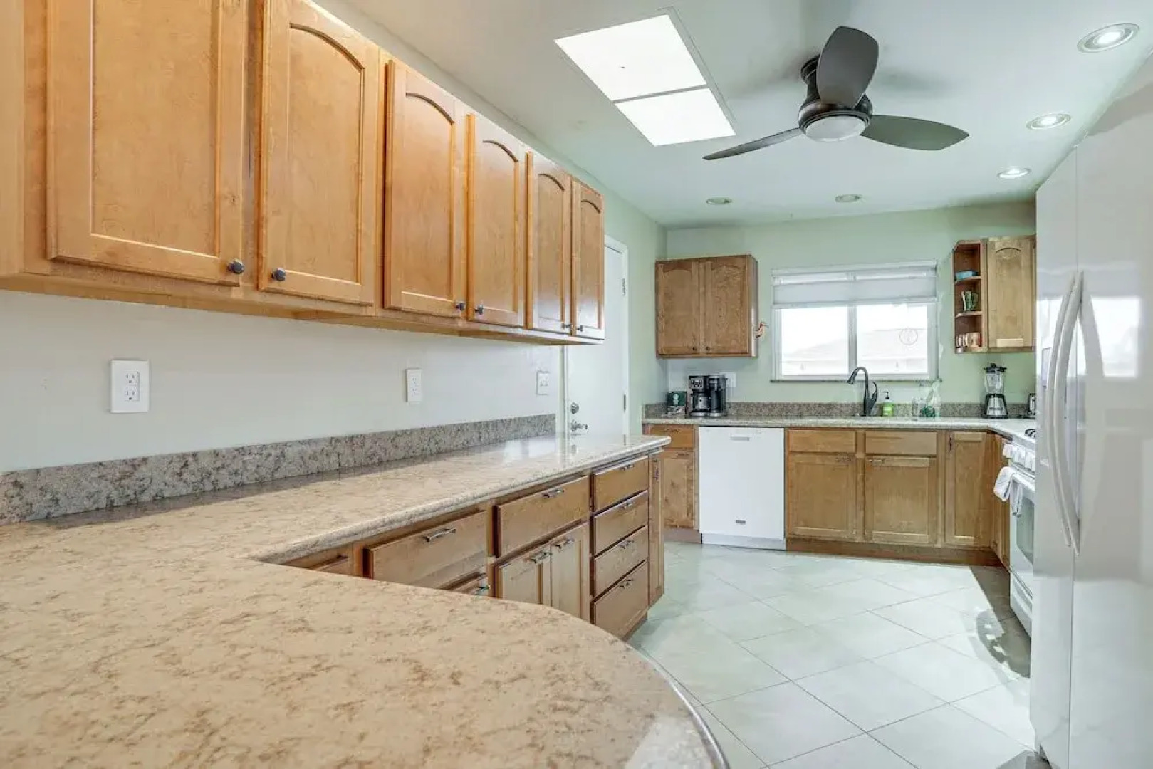 Close to Golf: Sun City Escape w/ Furnished Porch!