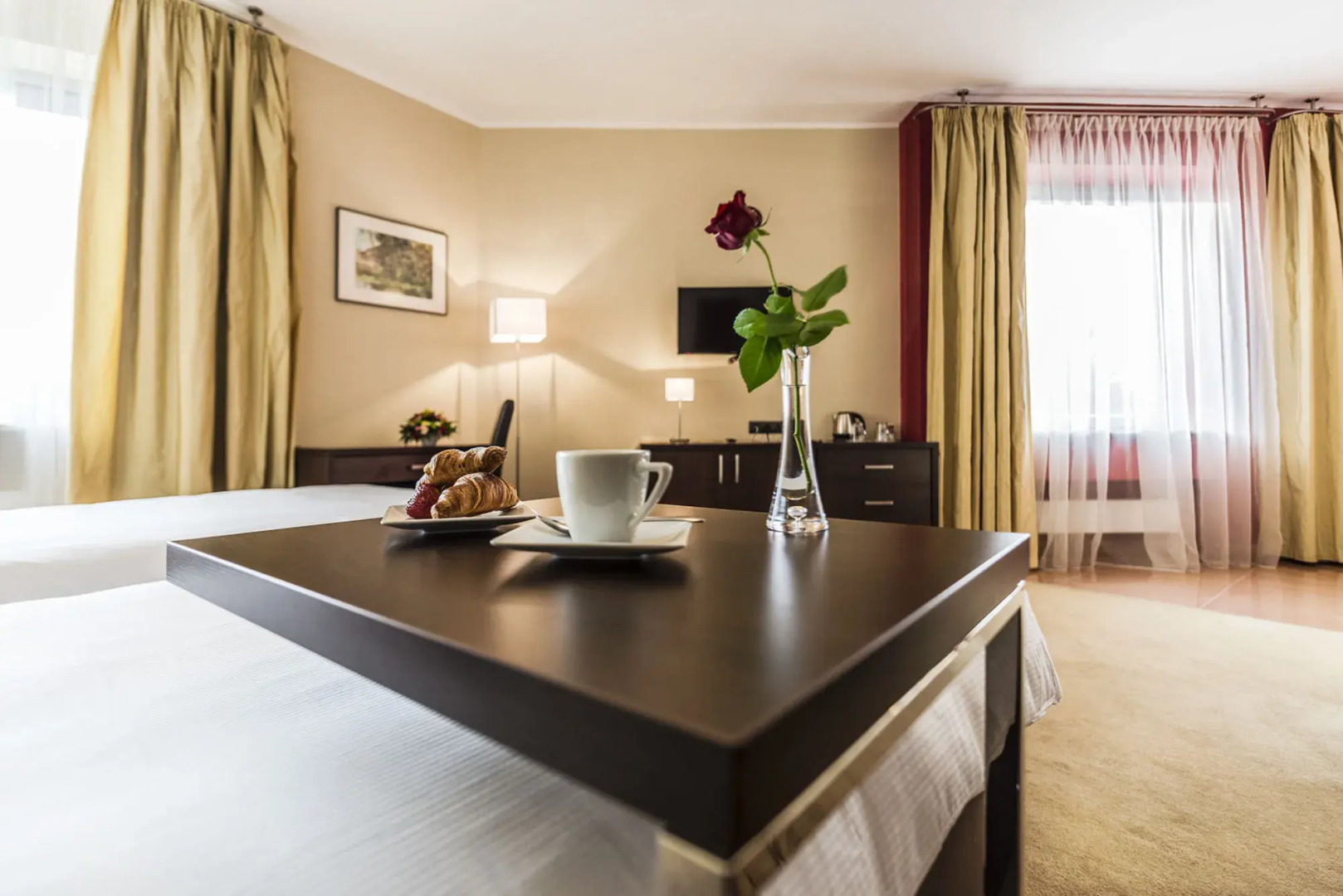 Hotel Victor Pruszkow By Desilva