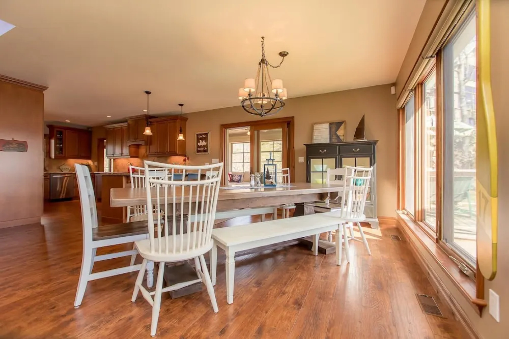 Endless Summers ~ Fabulous oasis with a designer’s touch!