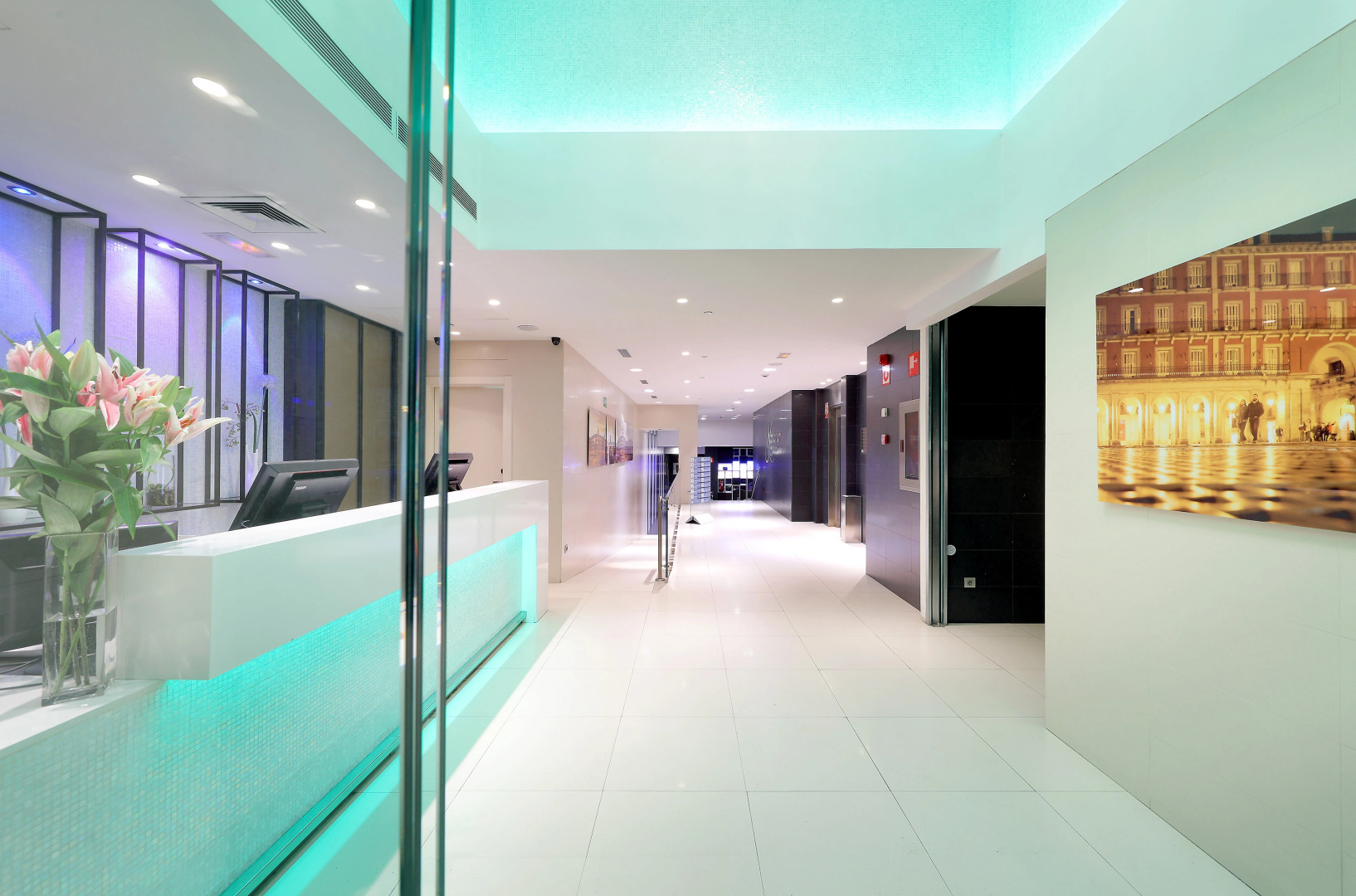 Отель Eurostars Plaza Mayor