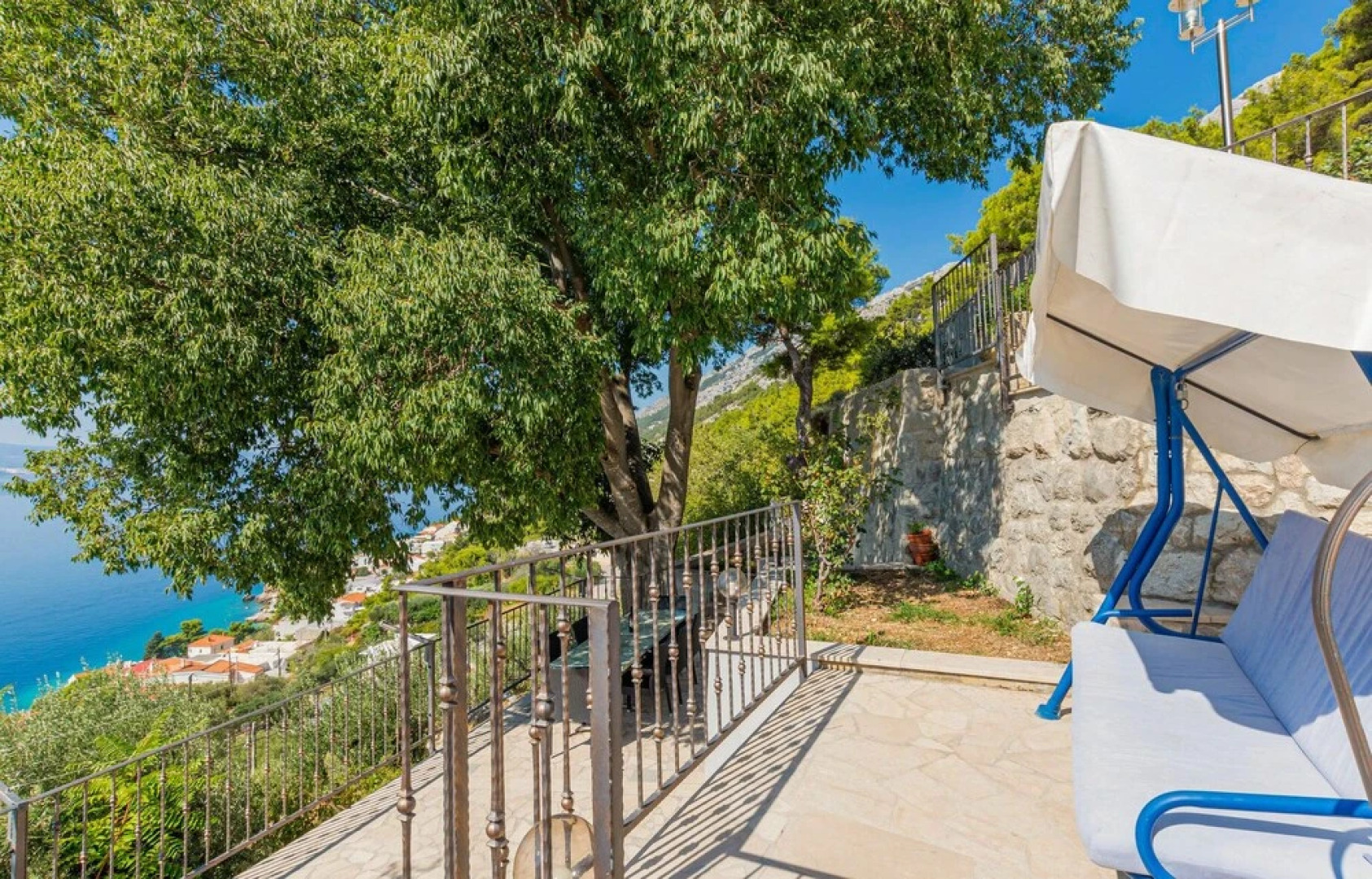 Awesome Home in Pisak With 3 Bedrooms, Private Swimming Pool and Wifi