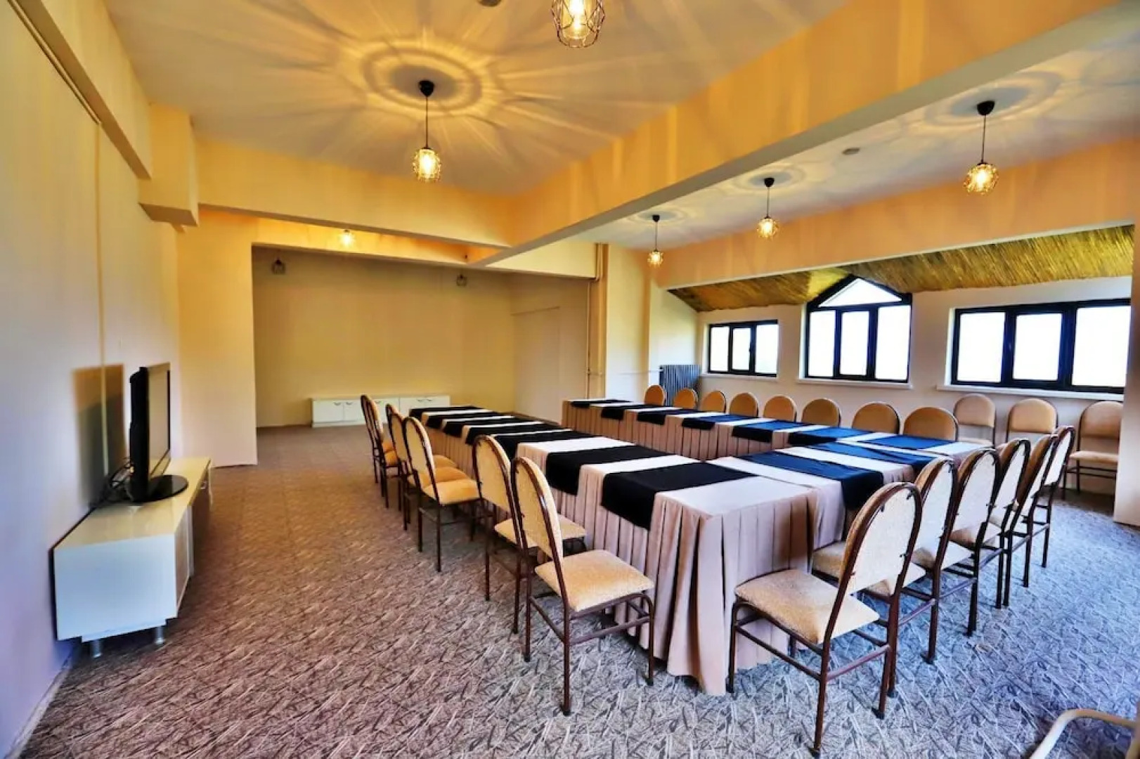 Karbeyaz Hotel & Resort