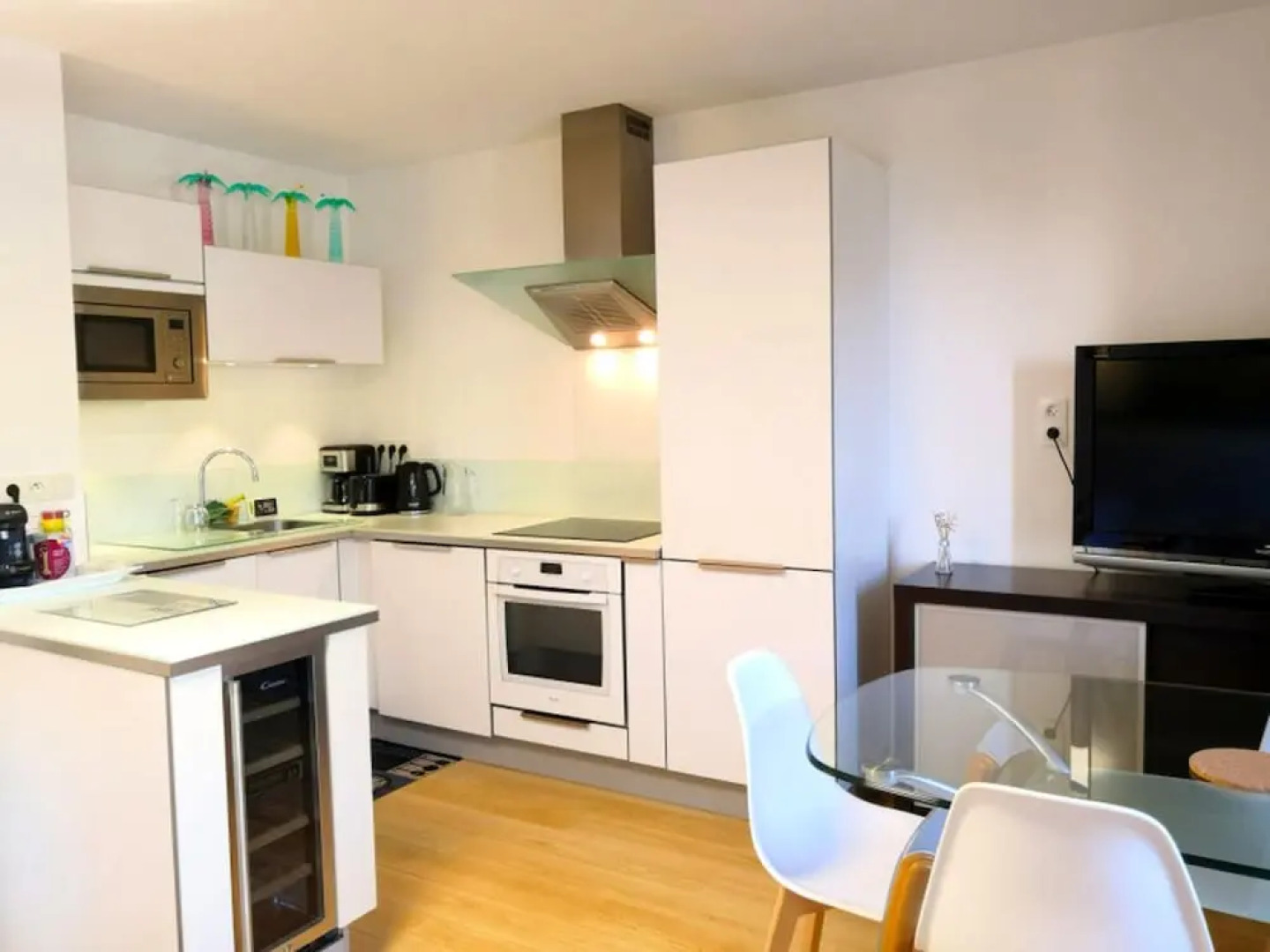 Apartment With 2 Bedrooms in La Rochelle, With Wonderful sea View and Balcony - 400 m From the Beach