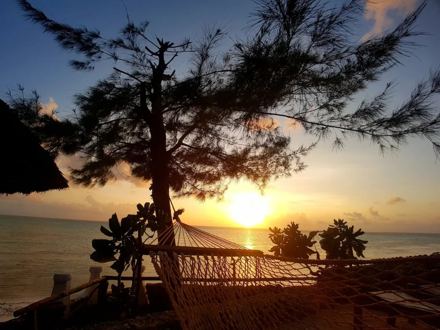 Queen of Sheba Beach Lodge