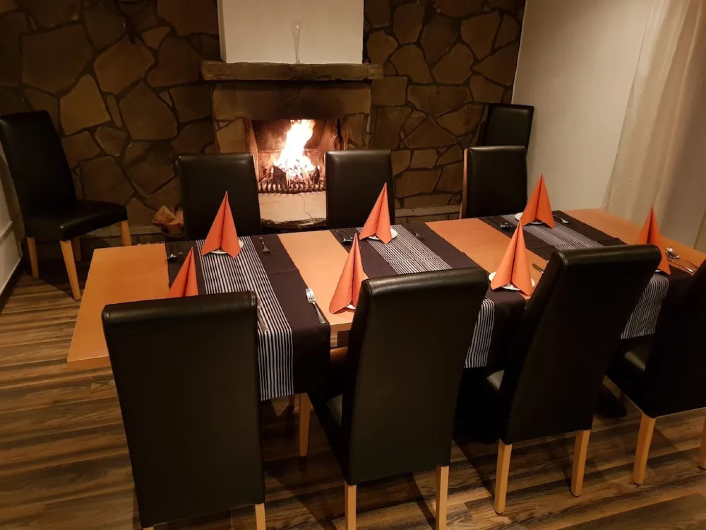 Zum Häuschen-Domblick-Messe-Hotel