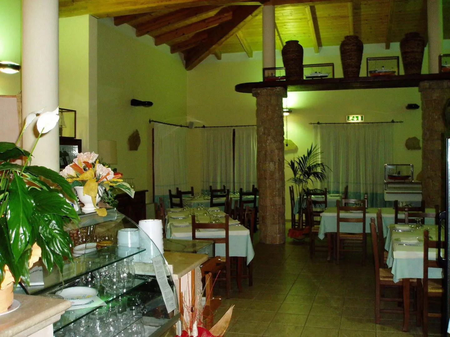 Villette Close Up Rena Majore