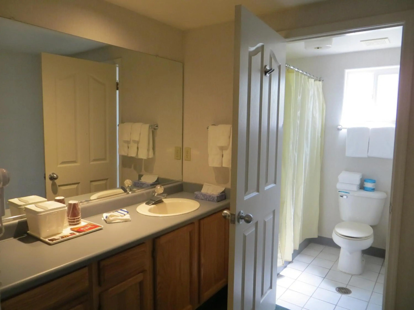 Garden Inn and Suites