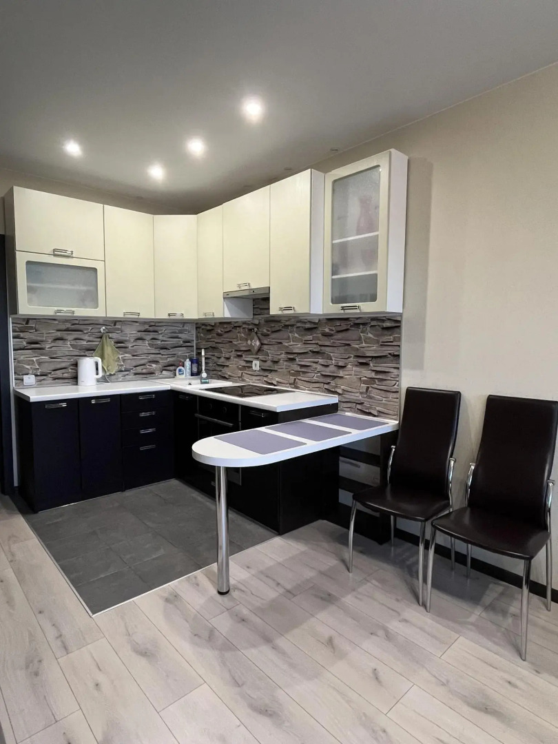 Апартаменты на набережной Газовиков 5