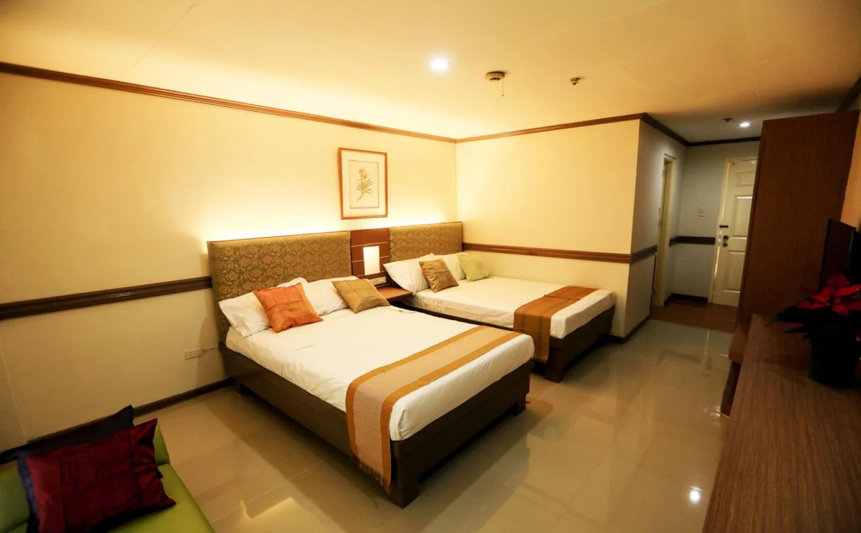 Aerostop Hotel & Restaurant